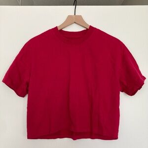 Abercrombie & Fitch Cropped Boyfriend Essential Tee in dark pink
